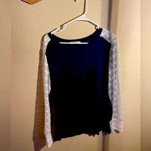 Women’s Meaveor blue and white lace long sleeve shirt, extra large